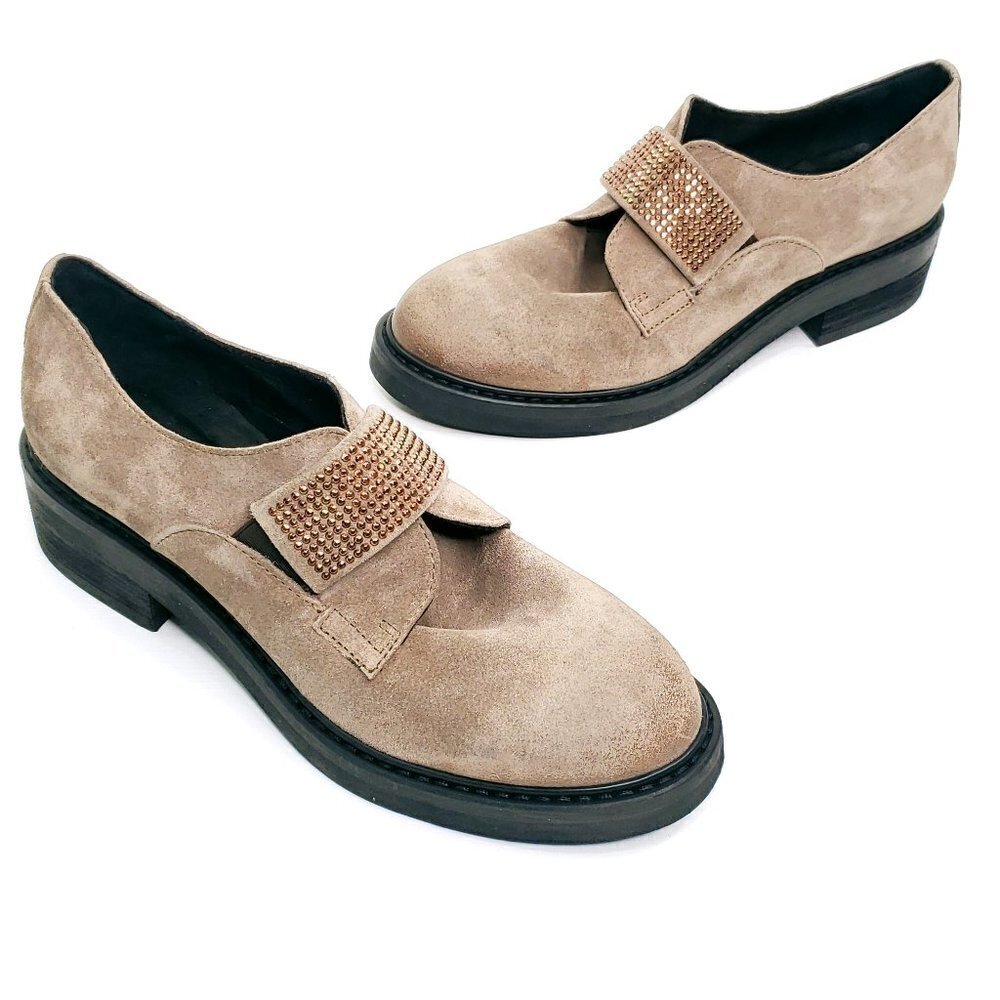 Manas embellished block heel sz39 new without box